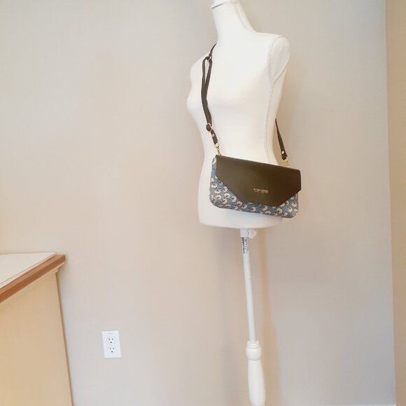 R. Riveter Canvas Print Crossbody Purse - Picture 10 of 15